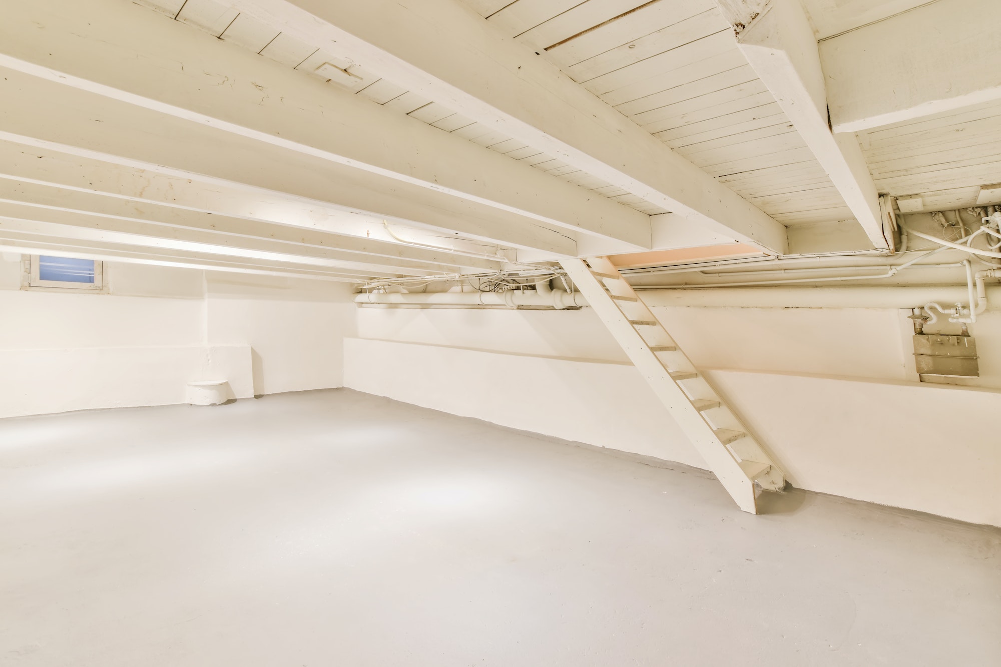 Impressive design of a huge basement with stairs